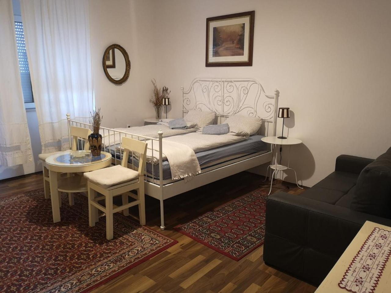 Apartments & Rooms Little Rock Мостар Екстер'єр фото